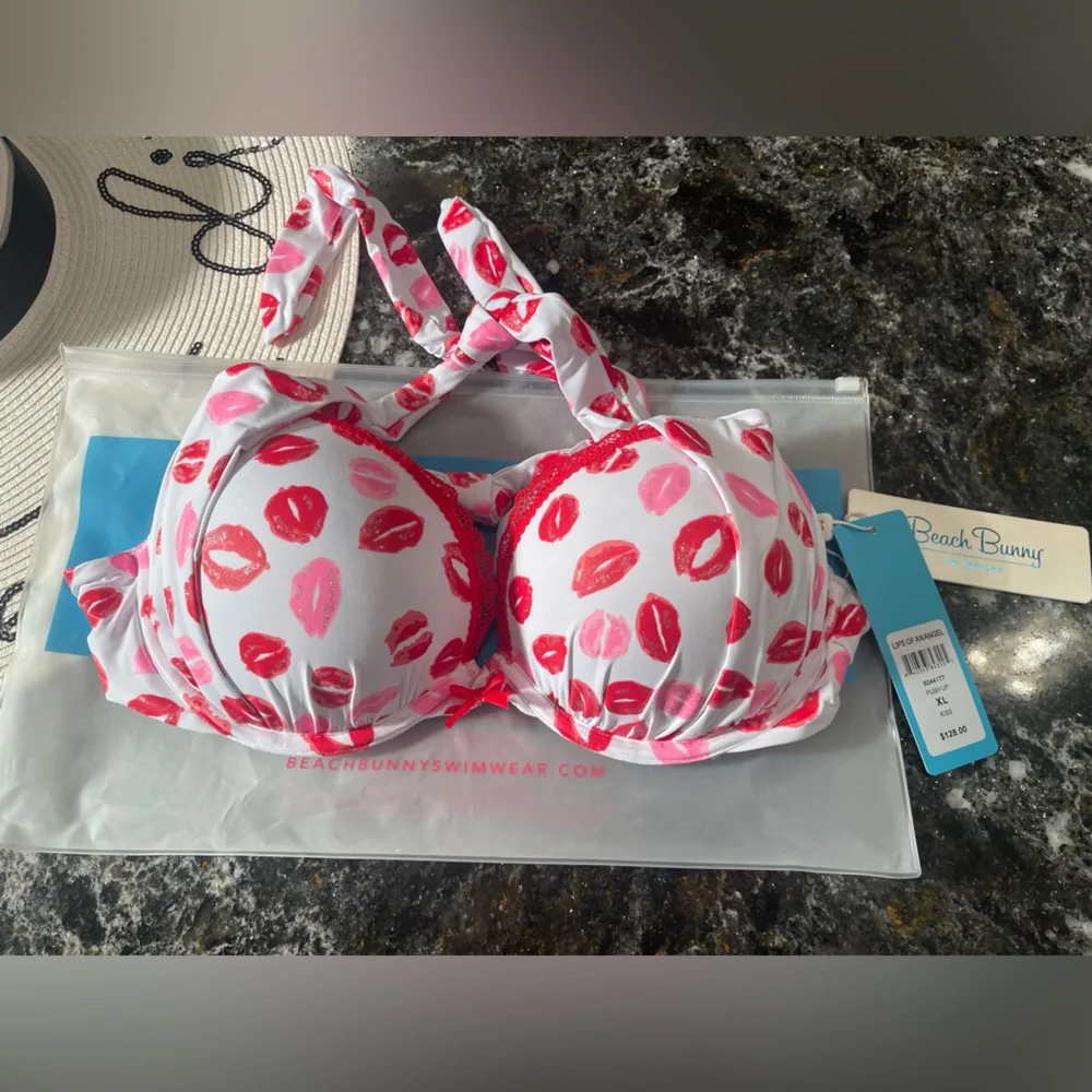 NWT beach bunny Lips of An Angel bikini 👙 top XL ..SOLD OUT ONLINE - Picture 5 of 8